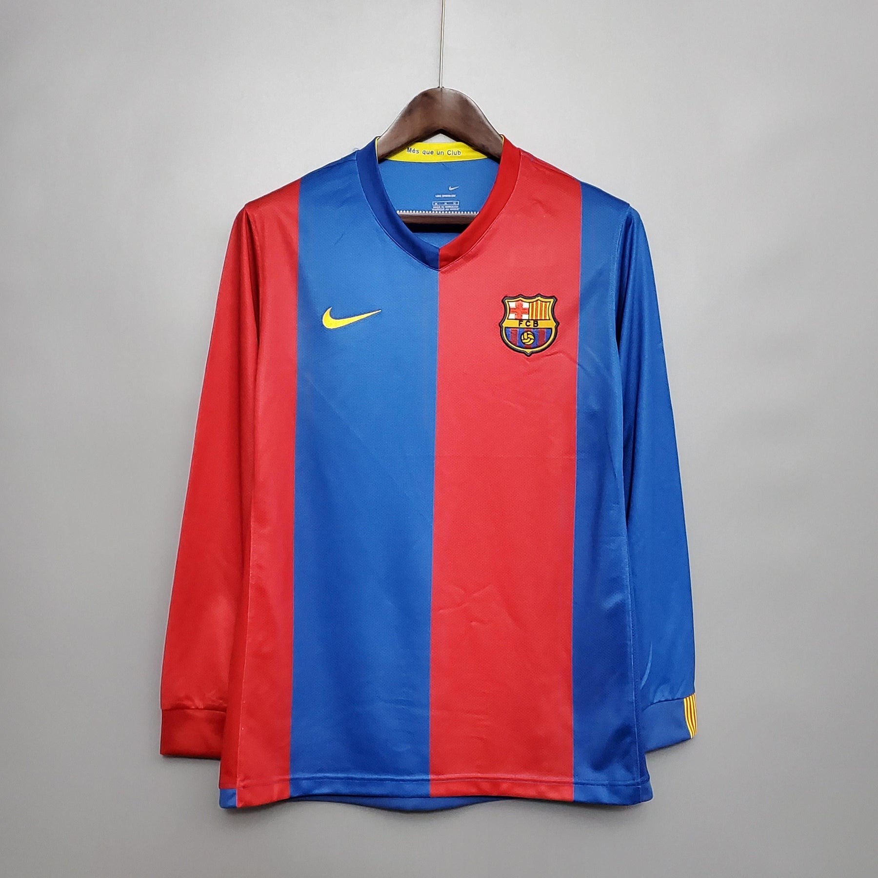 Camiseta retro de local del Barcelona 2006/2007 - Manga Larga