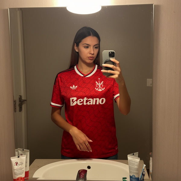 JULIANA R — MA