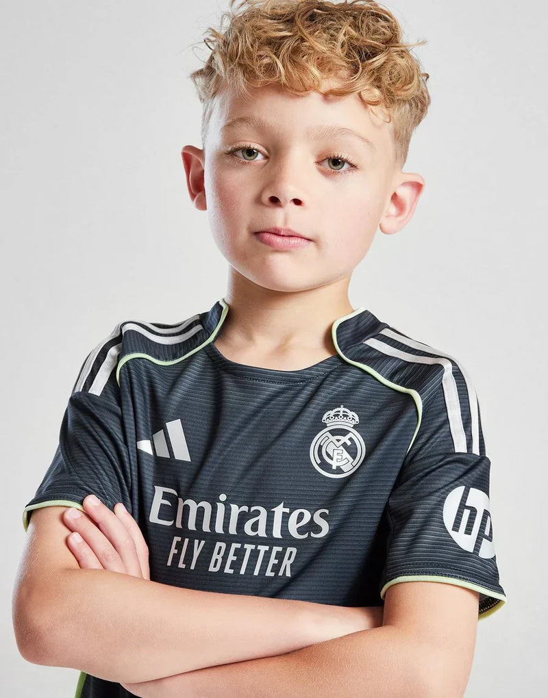 Equipación Real Madrid para niños 25/26
